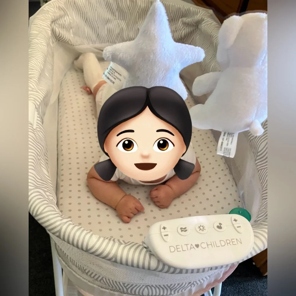 🏷️White Quilted protector and sheet bassinet Set